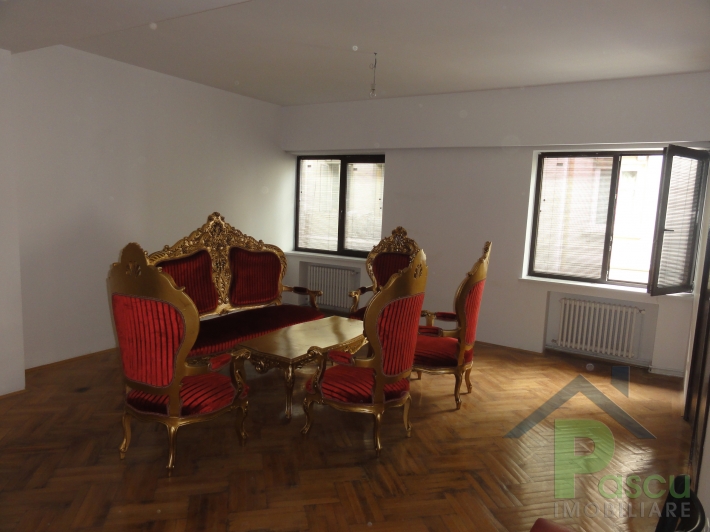 Inchiriere apartament 4 camere Unirii, Calea Victoriei, Tonitza, decomandat, 140 mpu, recent renovat
